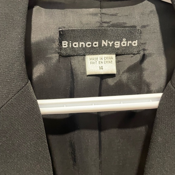 Black suit jacket - Picture 2 of 3